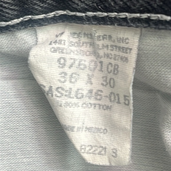 COPY - Vintage Wrangler Black Cutoff Shorts Men’s Size 36 - Picture 4 of 5